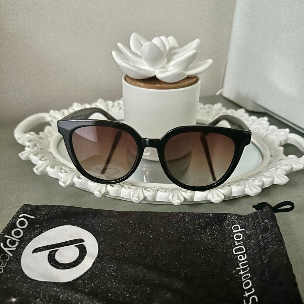 SOJOS Black SJ2372 Sunglasses